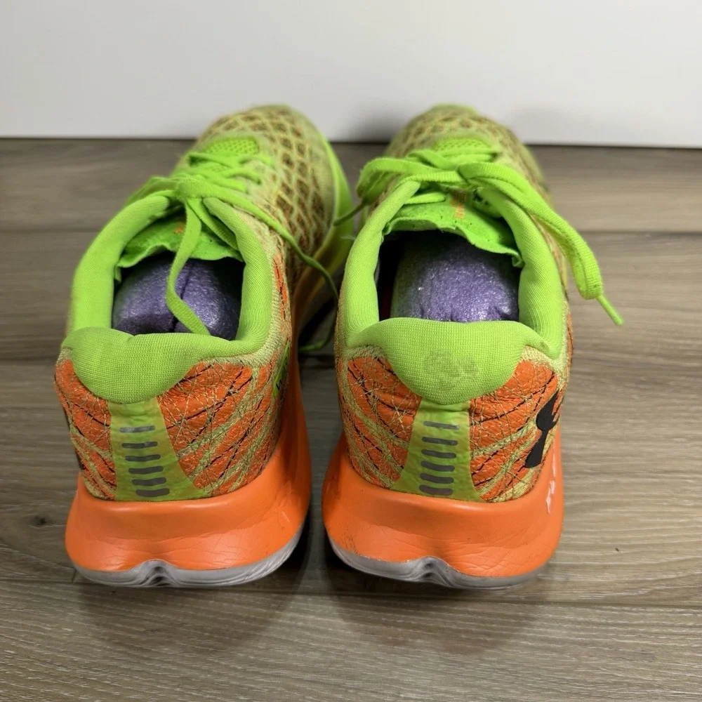 Under Armour FLOW Velociti Wind 2 CN, Green/Black, Size 13 US